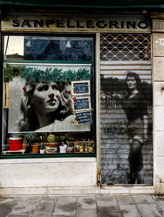  Italian store 
